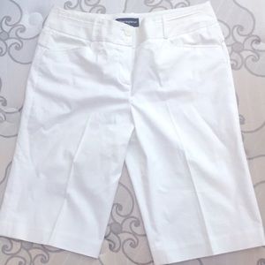 White High Waister Capris